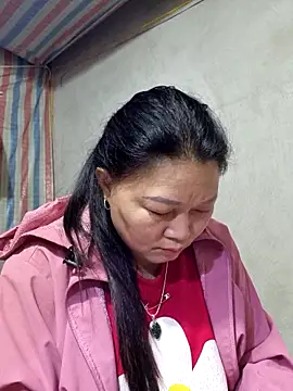 yoowwmr's cam snapshot