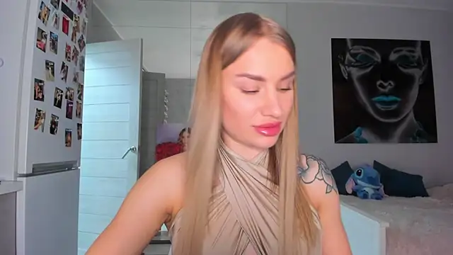 MashaFromRussia__'s cam snapshot