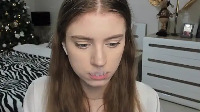 Erica_Kiss's cam snapshot