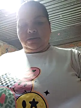 chubby_sexy_big_tits's cam snapshot