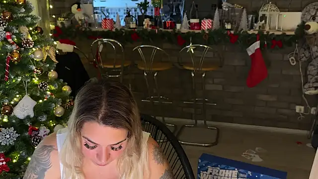 Monageil's cam snapshot