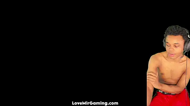 lovemirgaming's cam snapshot