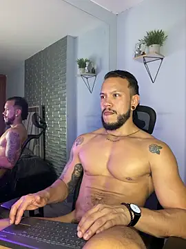 ARON_TAYLER01's cam snapshot