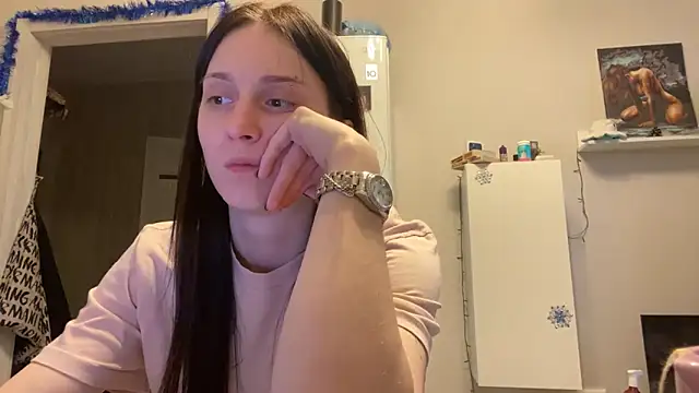 CyberAIice's cam snapshot