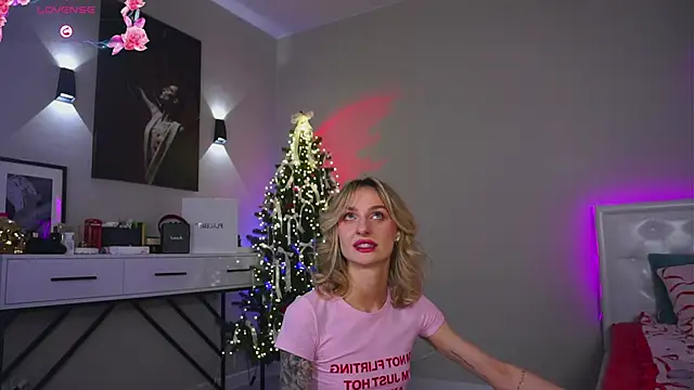 LeaCox_'s cam snapshot