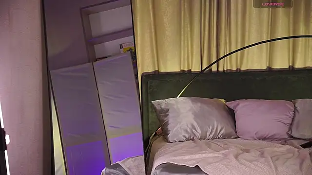 Nikki__Amour's cam snapshot