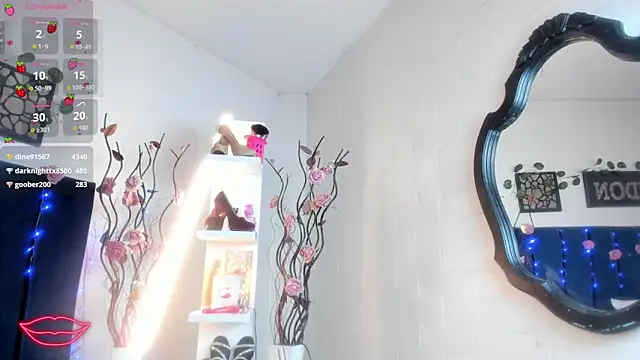 Sofia_boobs__'s cam snapshot