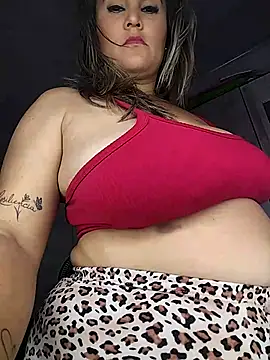 Busty_divorced_mom's cam snapshot