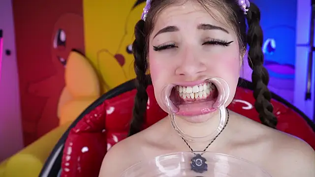 miss__pamela's cam snapshot