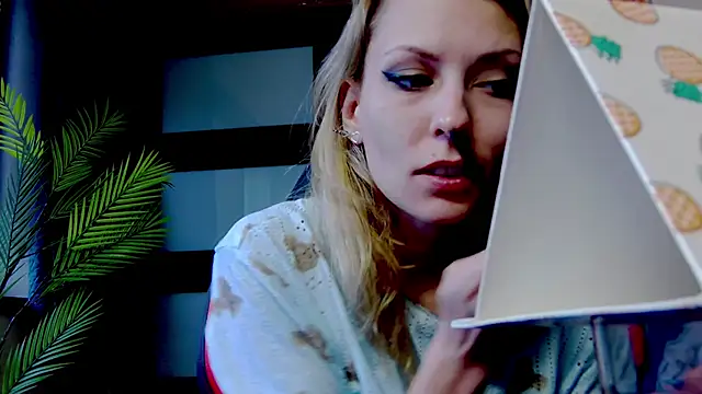 karo123421's cam snapshot