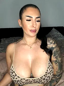 Mia-Bremer's cam snapshot