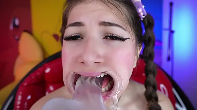 miss__pamela's cam snapshot