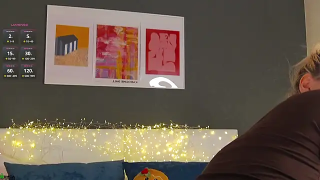 SaraHearts's cam snapshot