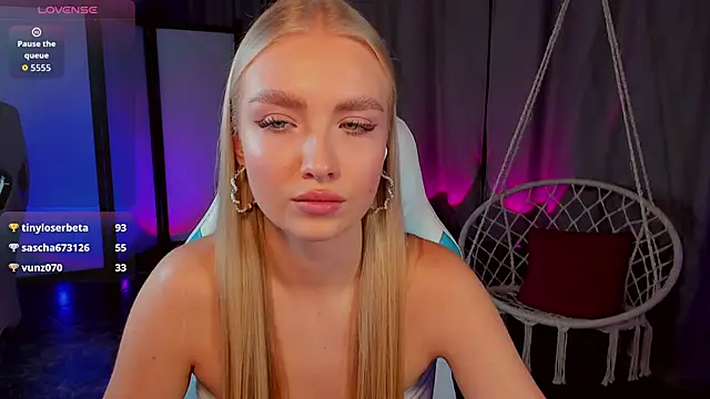 TessaGrays's cam snapshot