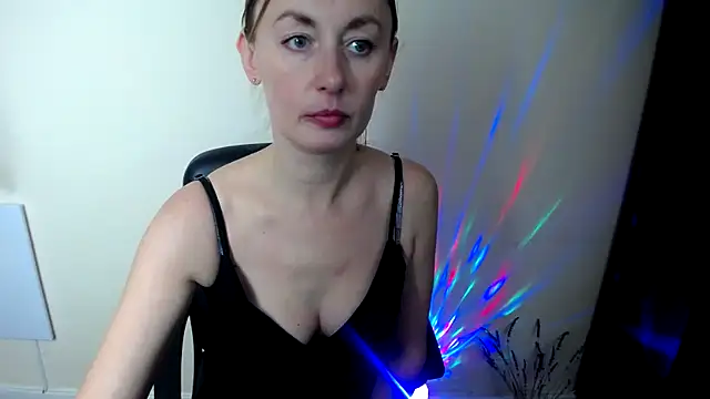 LiaSeass_'s cam snapshot