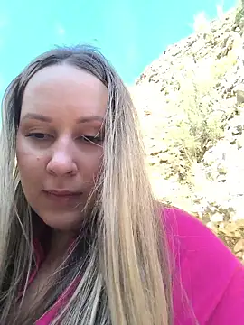 Mona_Plus's cam snapshot