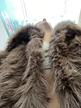 hani_obsessed's cam snapshot