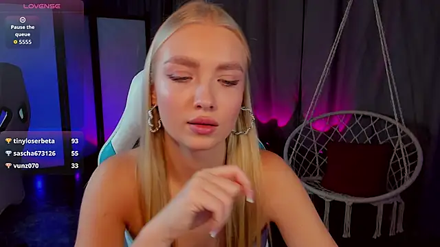 TessaGrays's cam snapshot