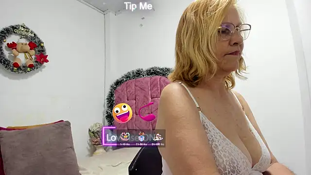 esmeraldaladys's cam snapshot