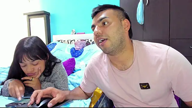 LazyandSniffer28's cam snapshot