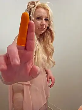 RaisingDaisy's cam snapshot