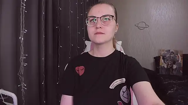 MissBrightShine's cam snapshot