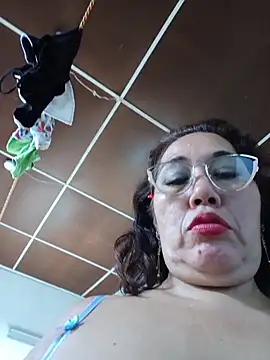 anniecoopeer's cam snapshot