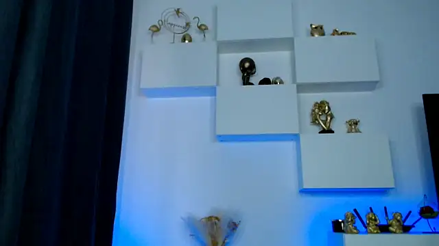 arianatattoos's cam snapshot