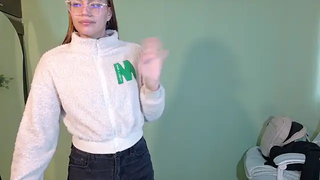 Emerald_Sparkles_'s cam snapshot