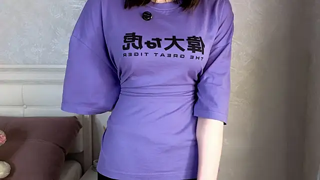 YvonneShames's cam snapshot