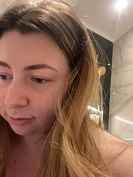 curvyflawless live sex cam