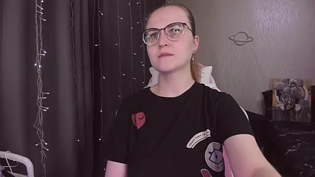 MissBrightShine's cam snapshot