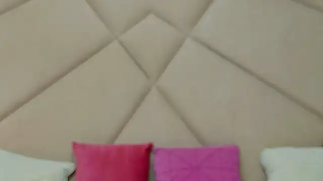 ChloeFrost's cam snapshot