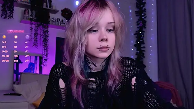 Lollyshy's cam snapshot