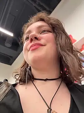 lucy-joy's cam snapshot