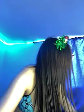 Luna_SofiaXX's cam snapshot