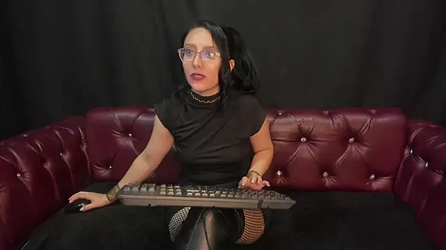 Scarlett_14_'s cam snapshot