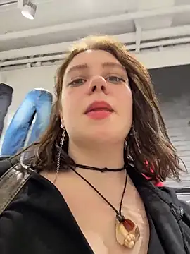 lucy-joy's cam snapshot