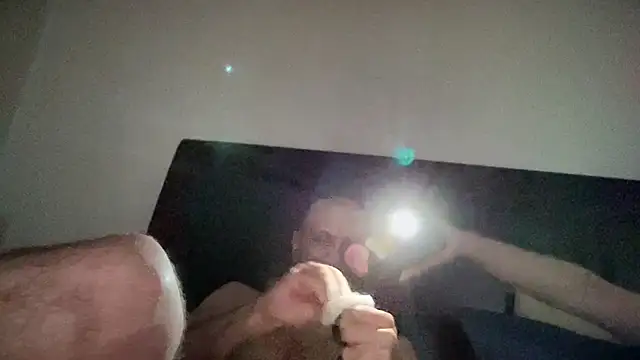 kinkyguy32323 live sex cam