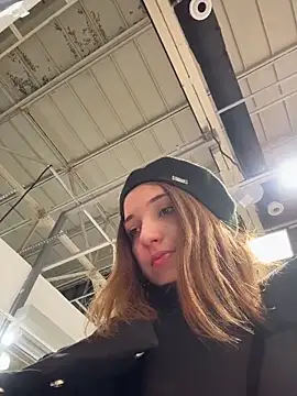 DollyTall live sex cam