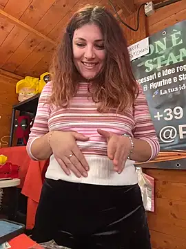 DaisyVibesss's cam snapshot