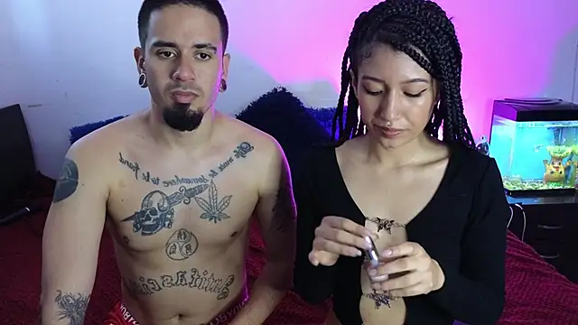 tony_and_sophia's cam snapshot