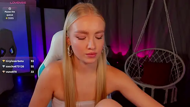 TessaGrays's cam snapshot