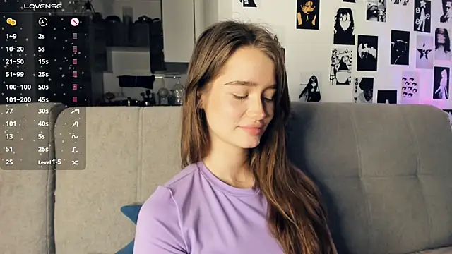 lovelyalivia's cam snapshot