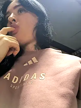 KikiXRed's cam snapshot