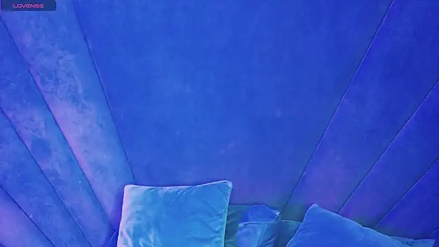 Evelisse's cam snapshot