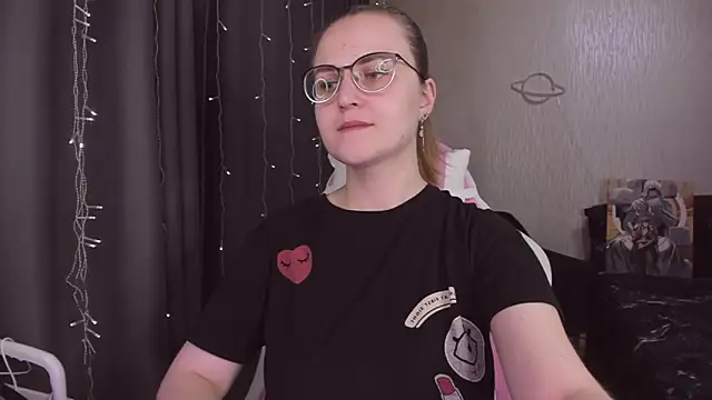 MissBrightShine's cam snapshot