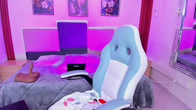 estrella_bigboobs14's cam snapshot