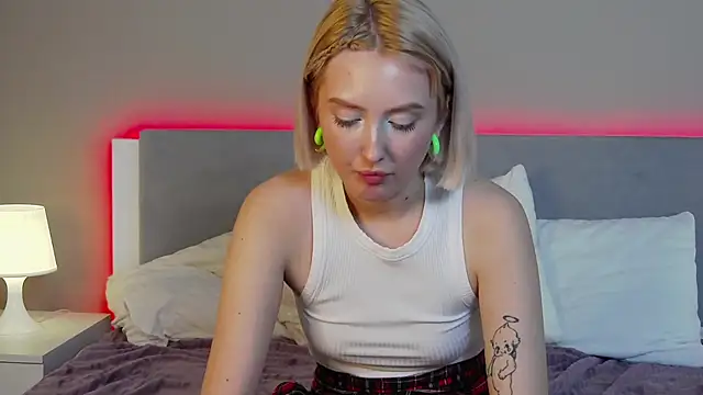 MarianeSun's cam snapshot