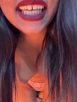 Urss_Dreamy_Baddiee's cam snapshot